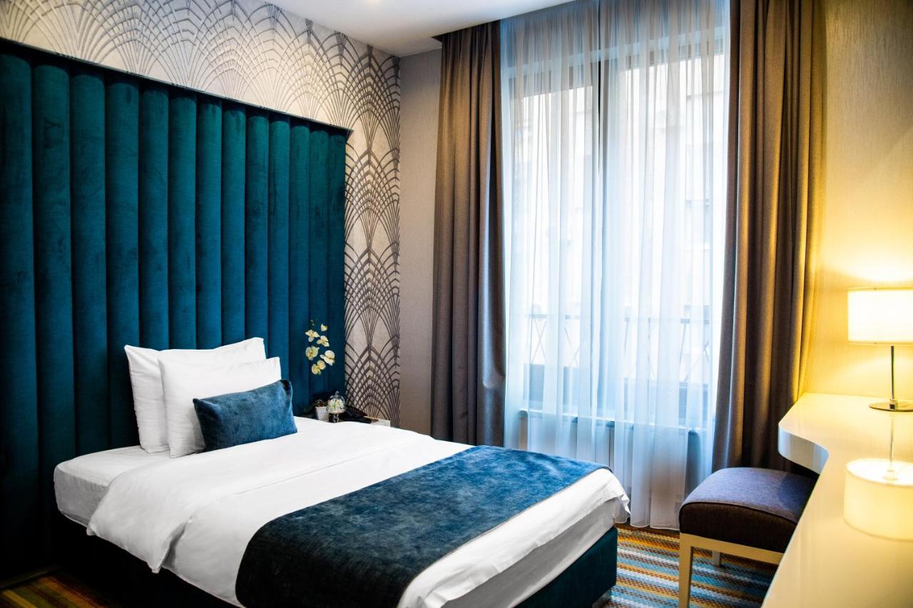 Crystal Hotel