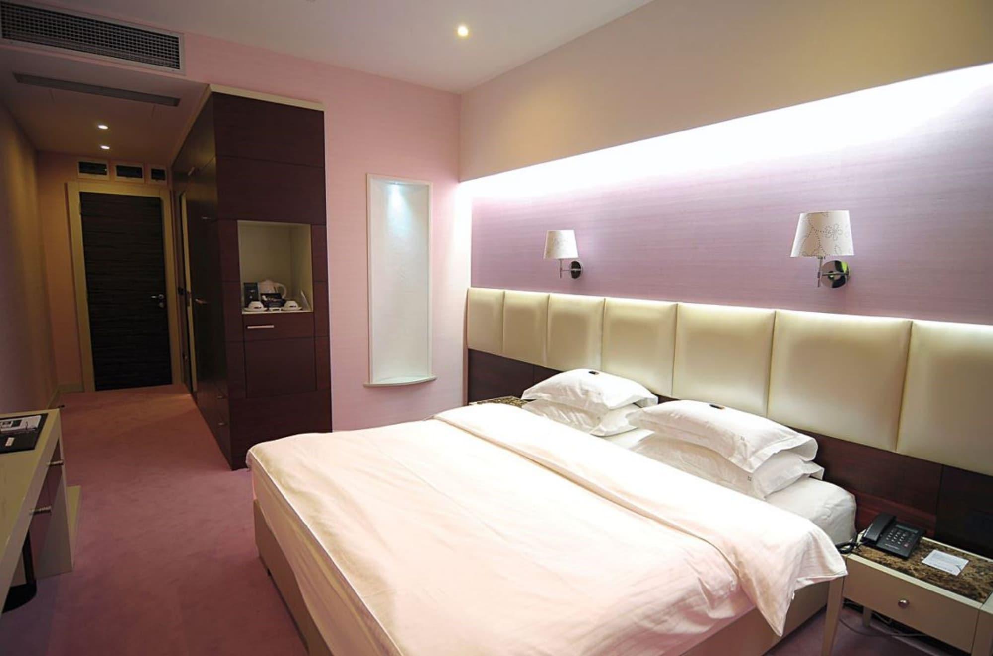 Crystal Hotel Belgrado