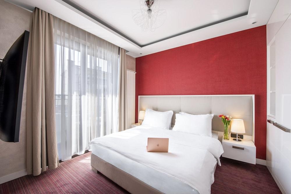 Crystal Hotel