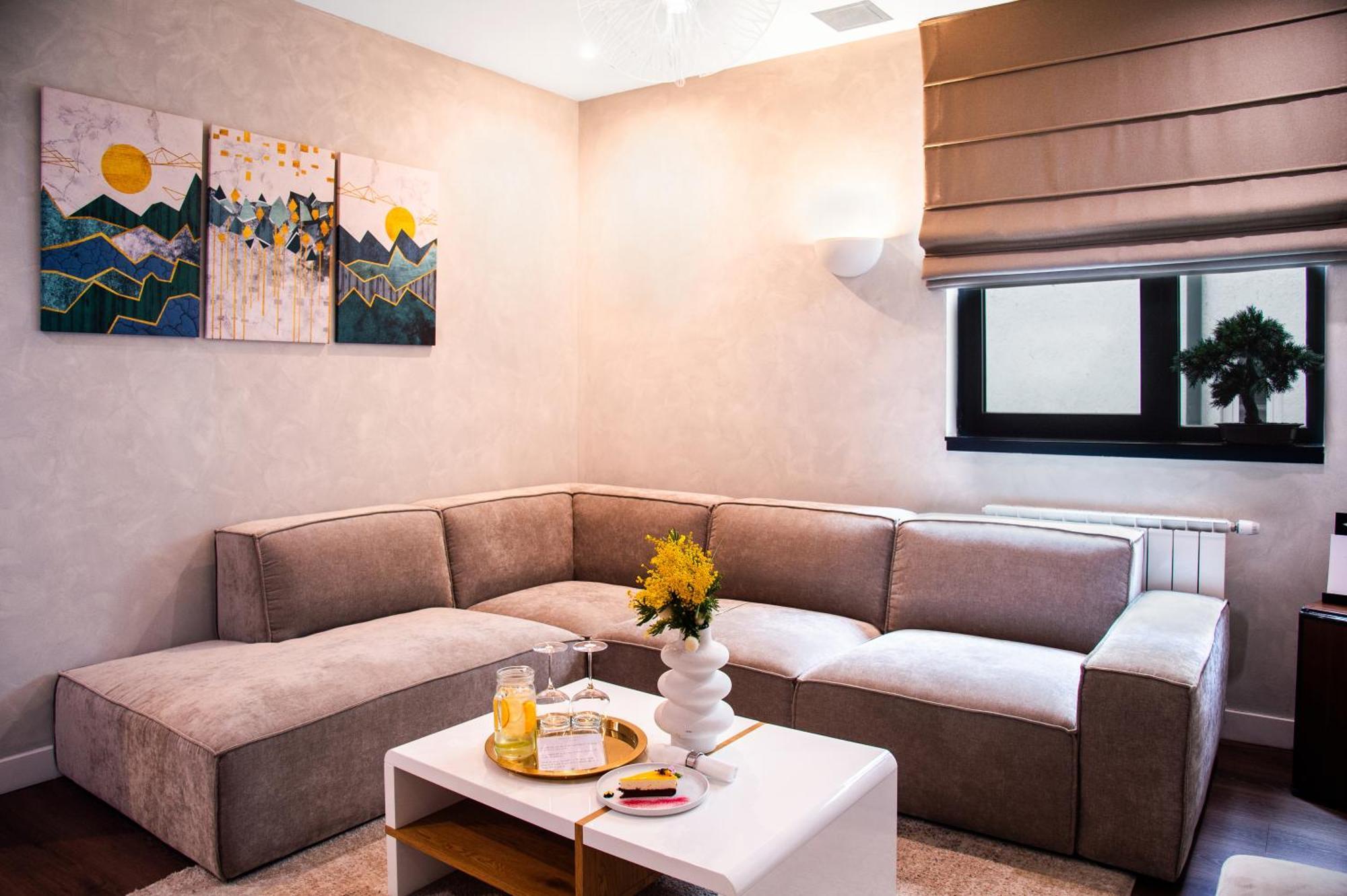 Crystal Hotel Belgrad