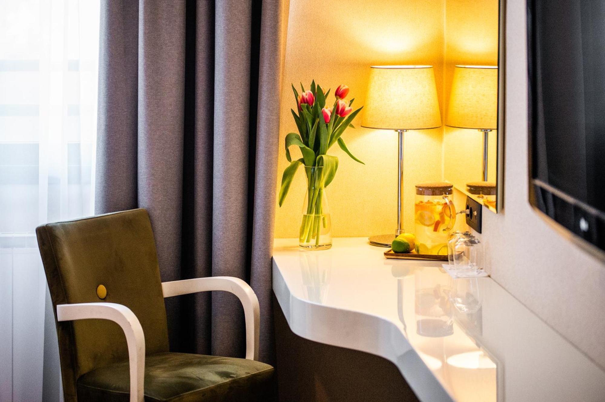 Hotel Crystal 4*