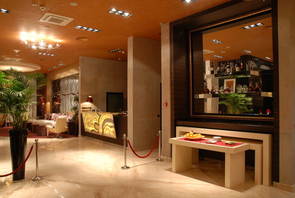 Hotel Crystal 4*